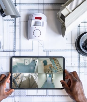 Barridos electrónicos (detección de micrófonos, cámaras ocultas, GPS espía) - Detectives Guadarrama